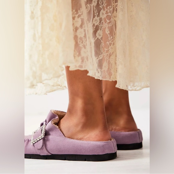 🆕 FREE PEOPLE | SHEARLING AFTER RIDING MULES | LAVENDER | SIZE: EU 39 (US 8.5) - Picture 4 of 8